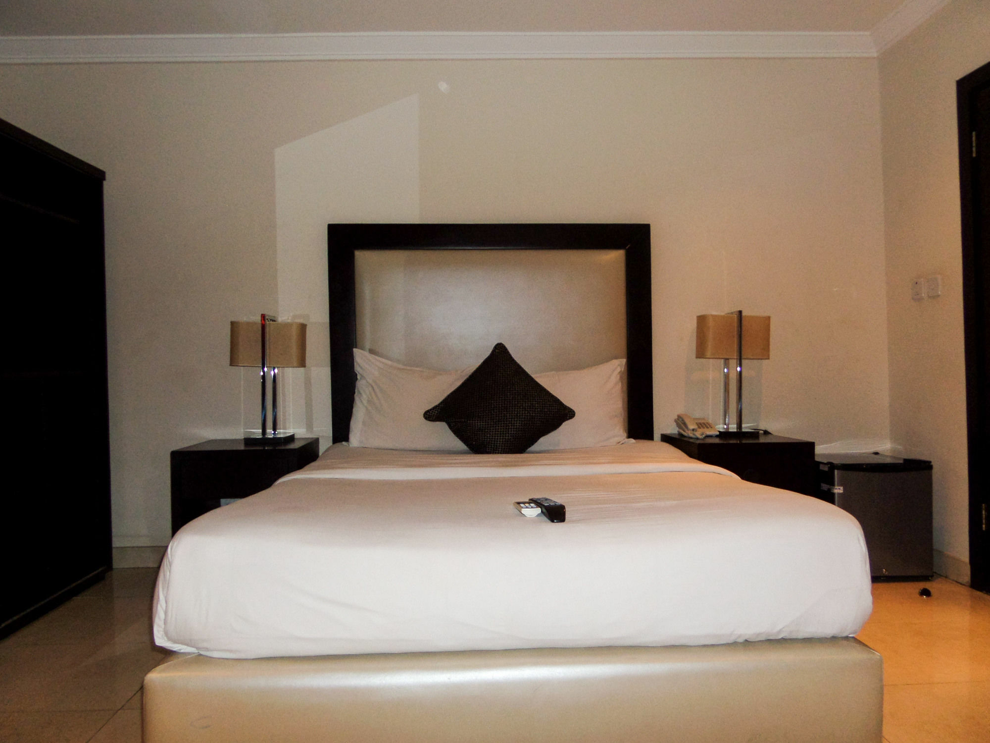 S & S Hotel & Suites Лаґос Екстер'єр фото
